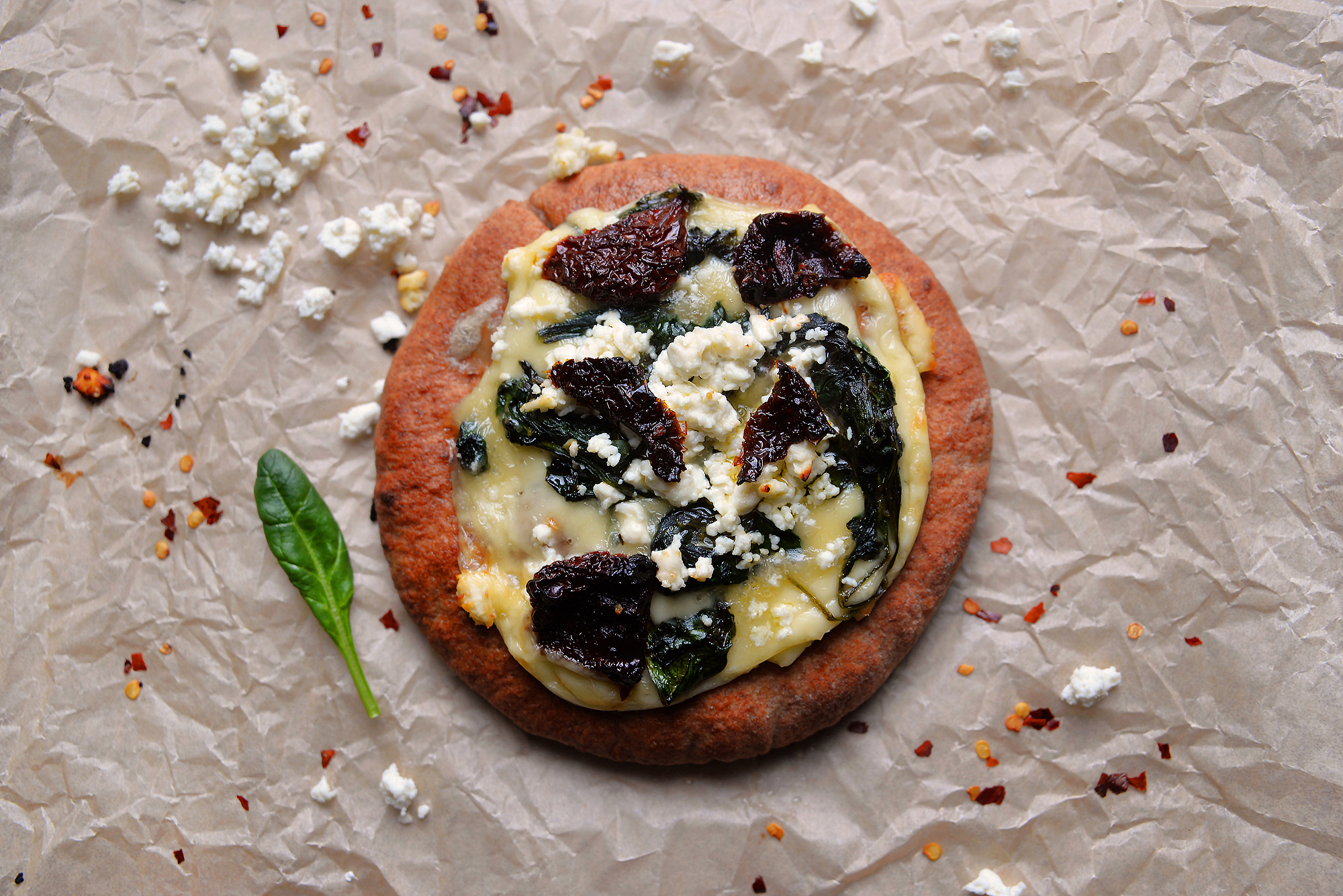 Spinach & Sun-Dried Tomato Pita Pizzas